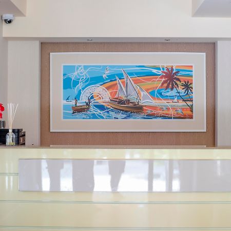 Three Inn Hulhumale Exterior photo