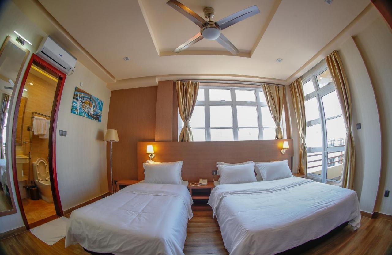 Three Inn Hulhumale Exterior photo
