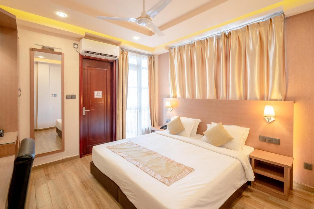 Three Inn Hulhumale Exterior photo