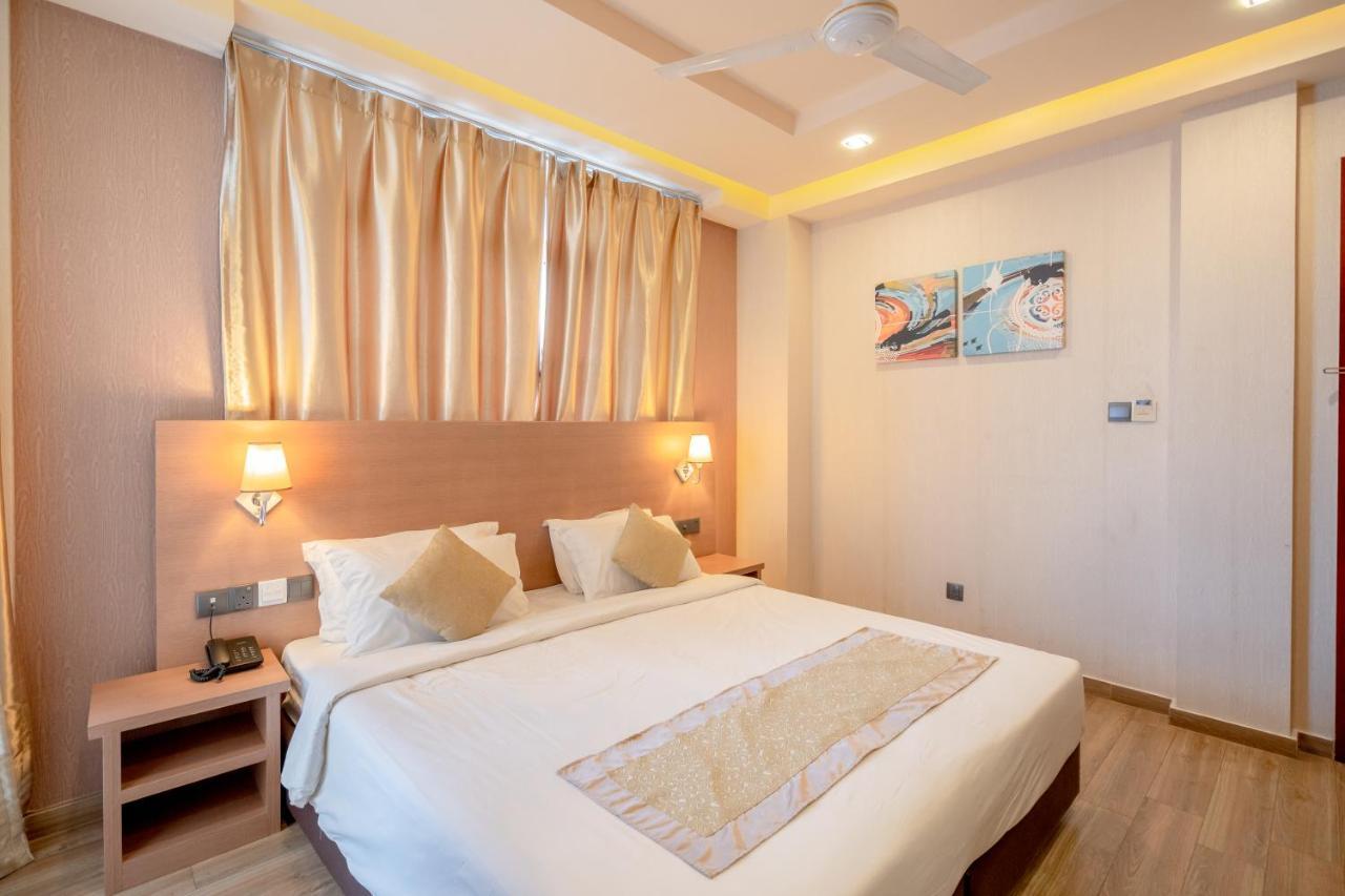 Three Inn Hulhumale Exterior photo
