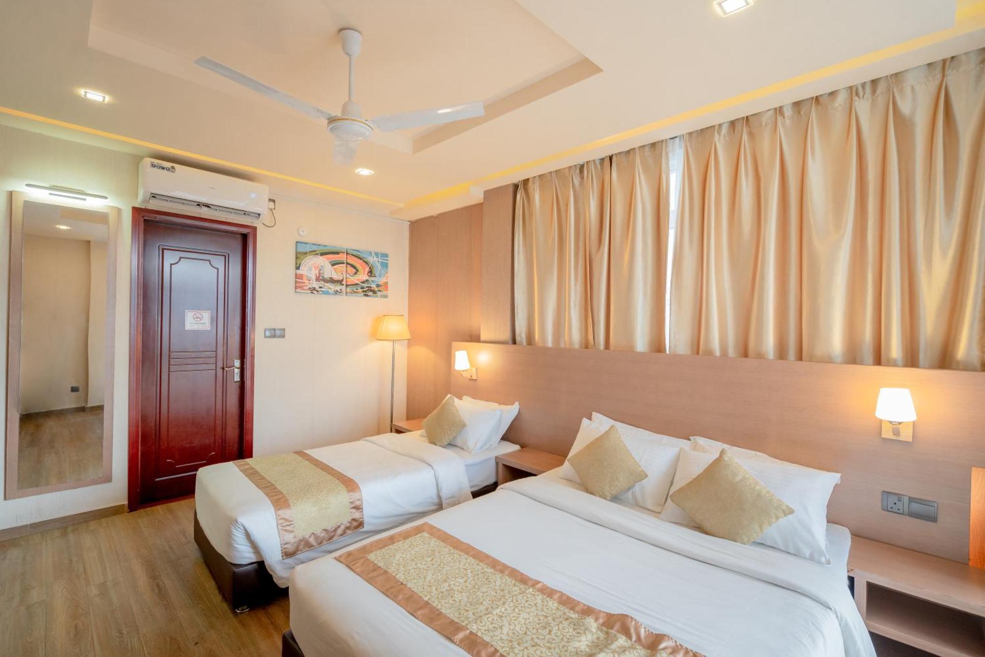 Three Inn Hulhumale Exterior photo