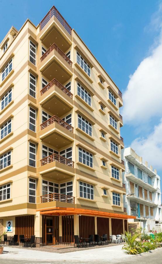 Three Inn Hulhumale Exterior photo